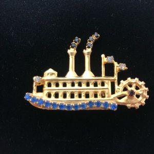 Fashion Jewelry gold tone Steamboat Brooch Pin